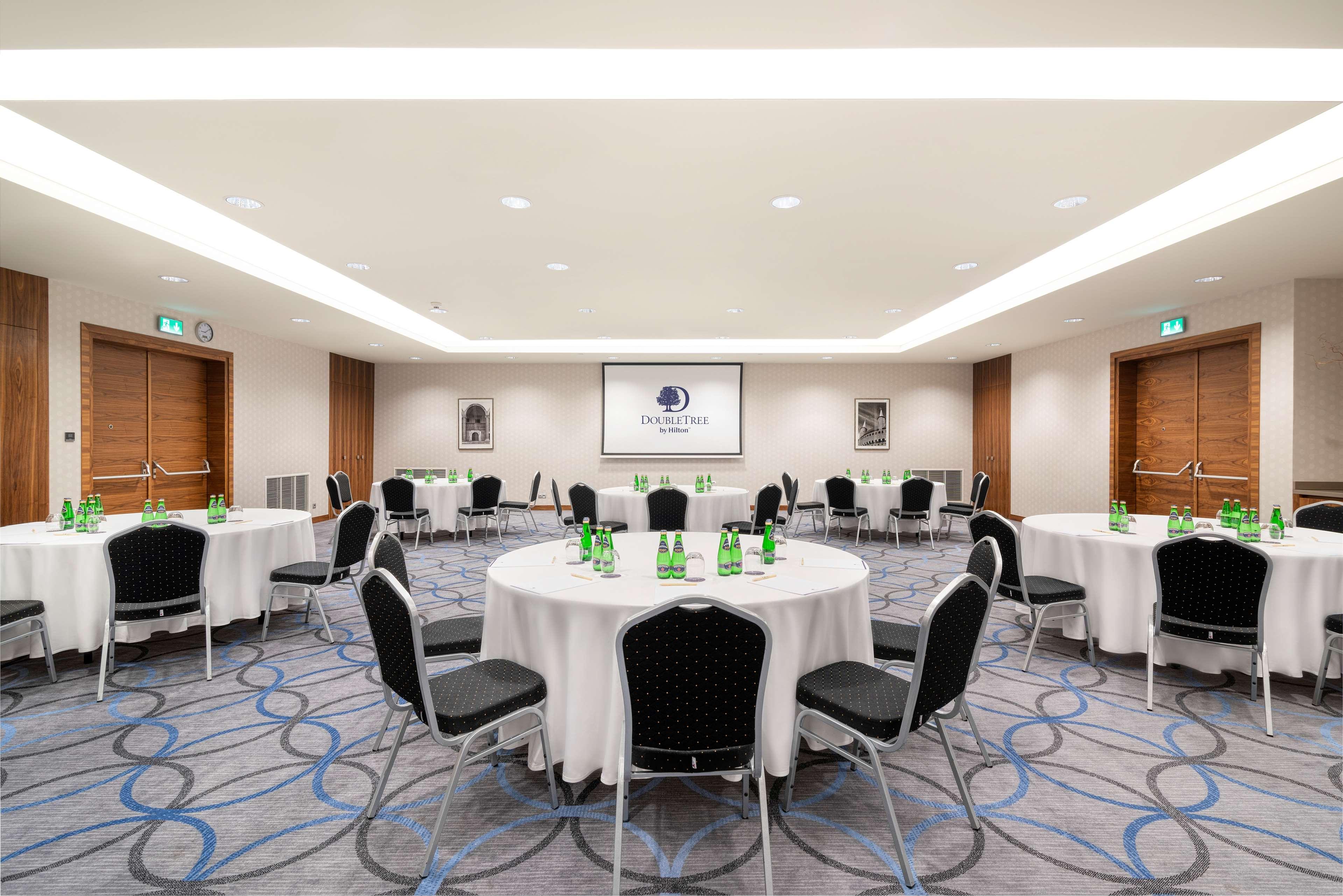 Doubletree By Hilton & Convention Center 4*