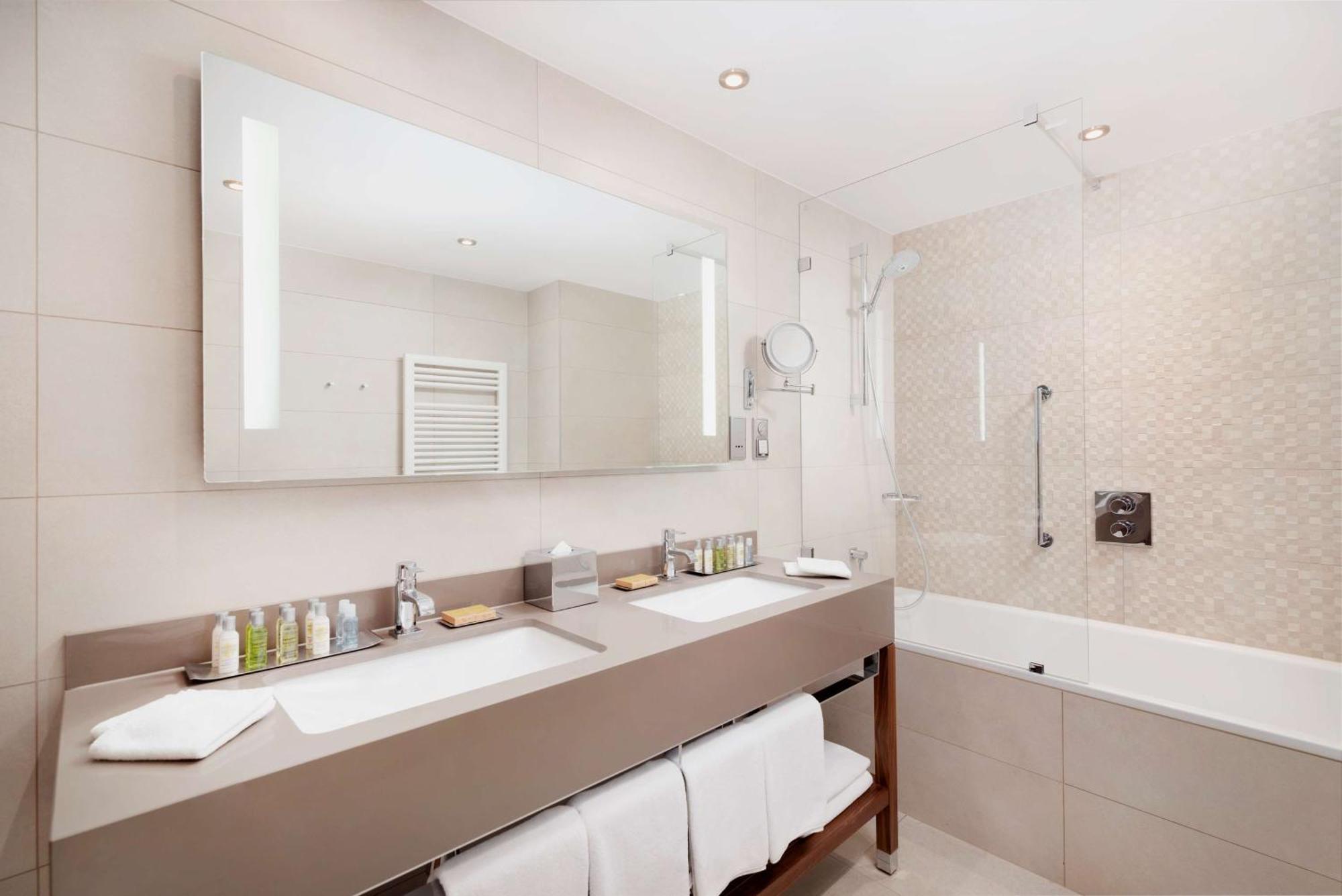 Doubletree By Hilton & Convention Center Krakow